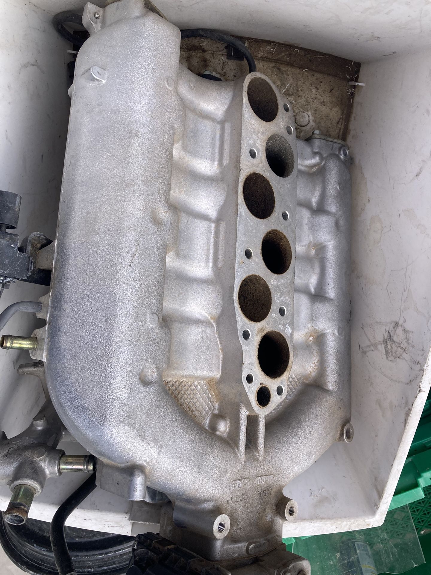 Parts Of 2005 Acura TL One Valve Head Intake Manifold, Egr Fuel Injectors Belt Tendioner Thermostat Housing Etc Message For Part And Price