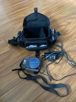 Sony Handycam DVD Camcorder with Bag and Accessories