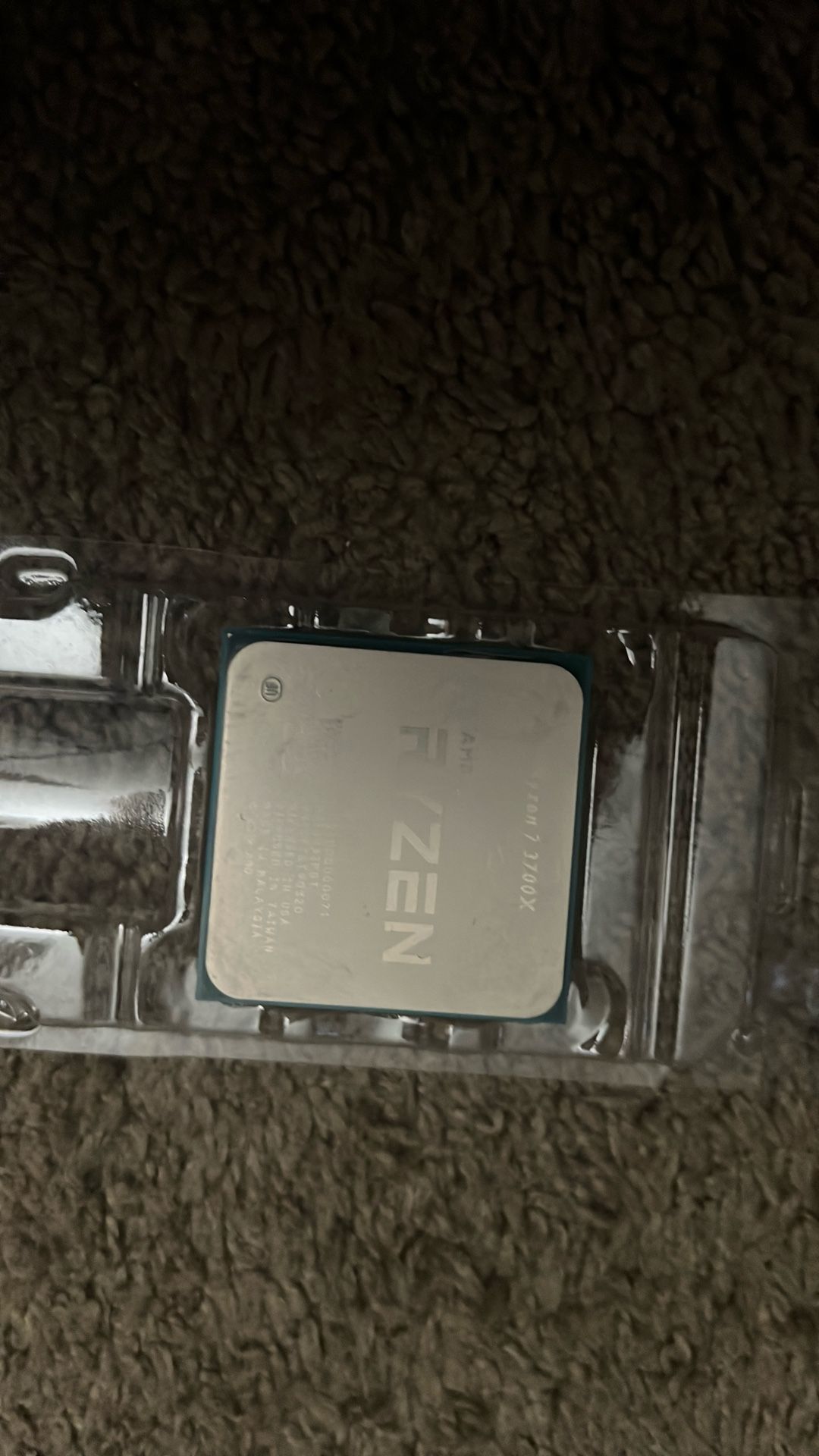 CPU AMD Ryzen 7 3700x