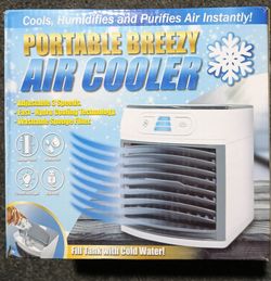 Mini evaporative air cooler