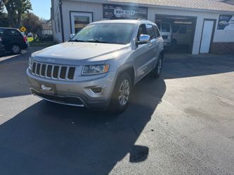 Jeep Grand Cherokee- Super Clean!
