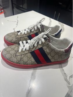 Gucci ace red 42 EUR