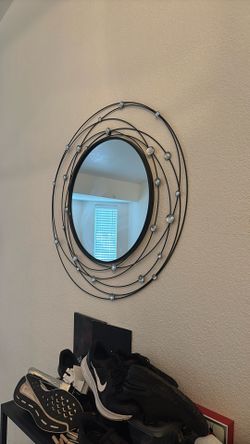 Circle Mirror