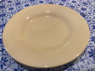 Pottery Barn Sausalito Dinner Plates and Pasta Bowls