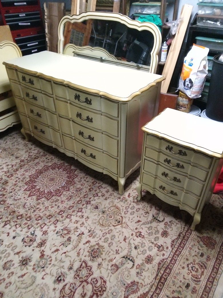 Vintage French Preventional Full Size Bedroom Suit