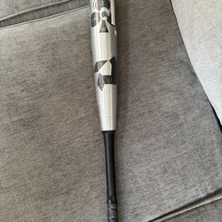 Demarini Goods 32/29 brand new