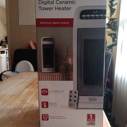 Black+Decker Digital Ceramic Tower Heater