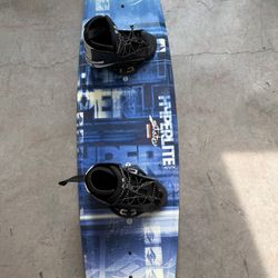 Hyperlite 125 State 2.0 w/Remix Boots 4-8 Wakeboard - 125 cm