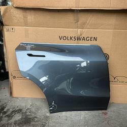 2020 - 2024 TESLA MODEL Y - REAR PASSENGER SIDE DOOR OEM 