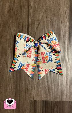 ✏️Back To School Cheer bow 🖍️