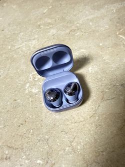 SAMSUNG EAR BUDS