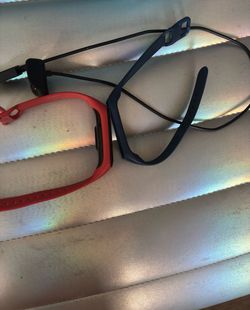 Samsung Galaxy Fit2 with Extra Band and Charger