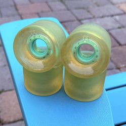 Globe Skateboards Conical Cruiser Skateboard Wheels 62mm 78a Excellent Condition