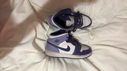 Jordan 1 Retro High OG Purple & White 8womens 6.5 youth