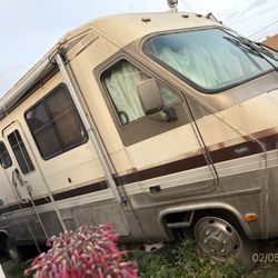 Towable RV / Trailer - No Title/Registration (Looking For Title Currently) - Must Be Removed By Week Ending 2/13/2026