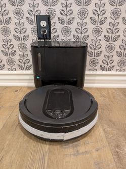 Shark robot vacuum