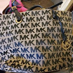 Black Michael Kors