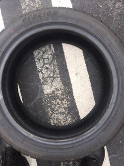 Brand new fuzion tire 235/45/18