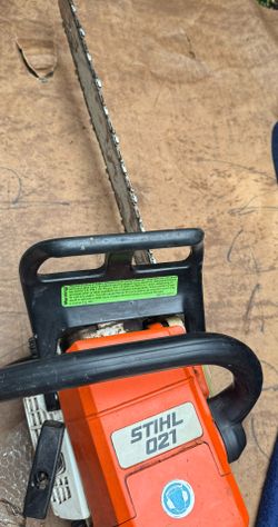 Stihl 021 Gas Powered Chainsaw