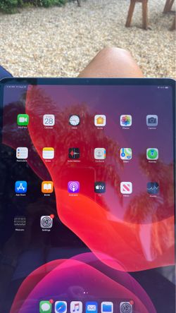 New 2020 Apple iPad Pro (12.9-inch, Wi-Fi, 128GB) - Space Gray (4th Generation)
