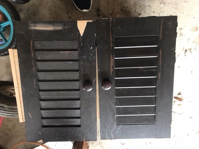 Small shutter