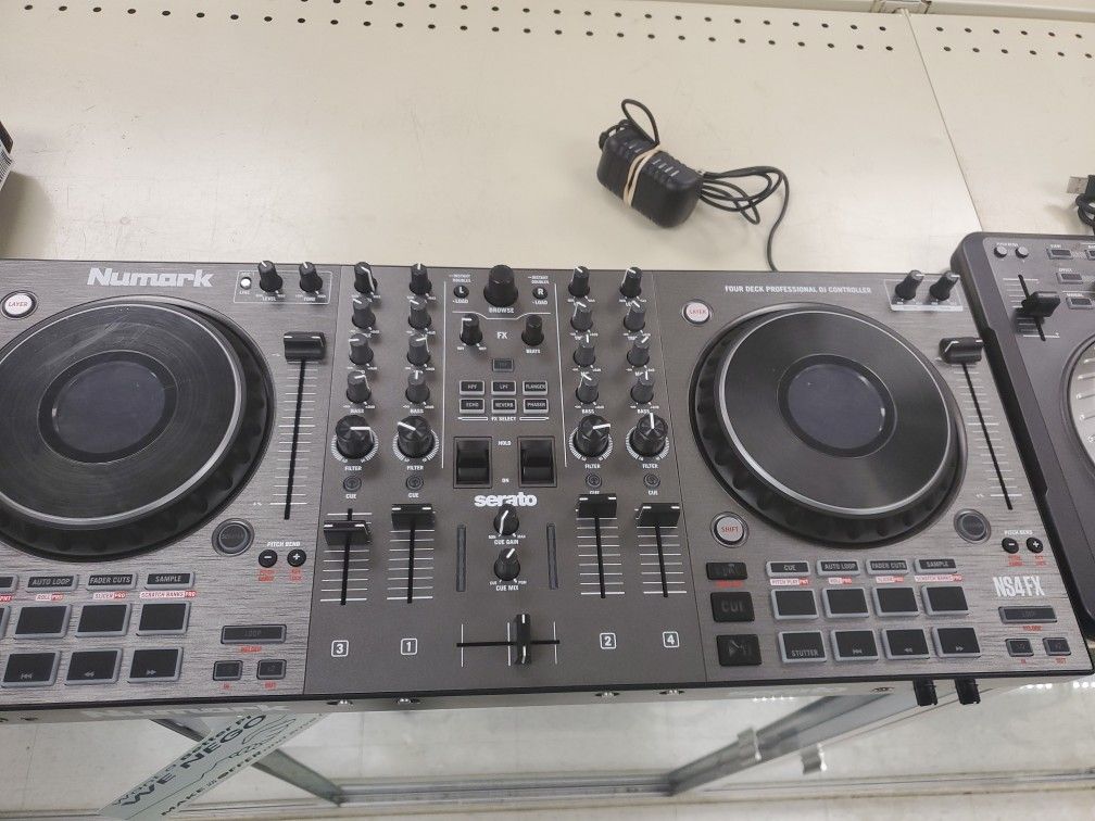 Numark Mixer