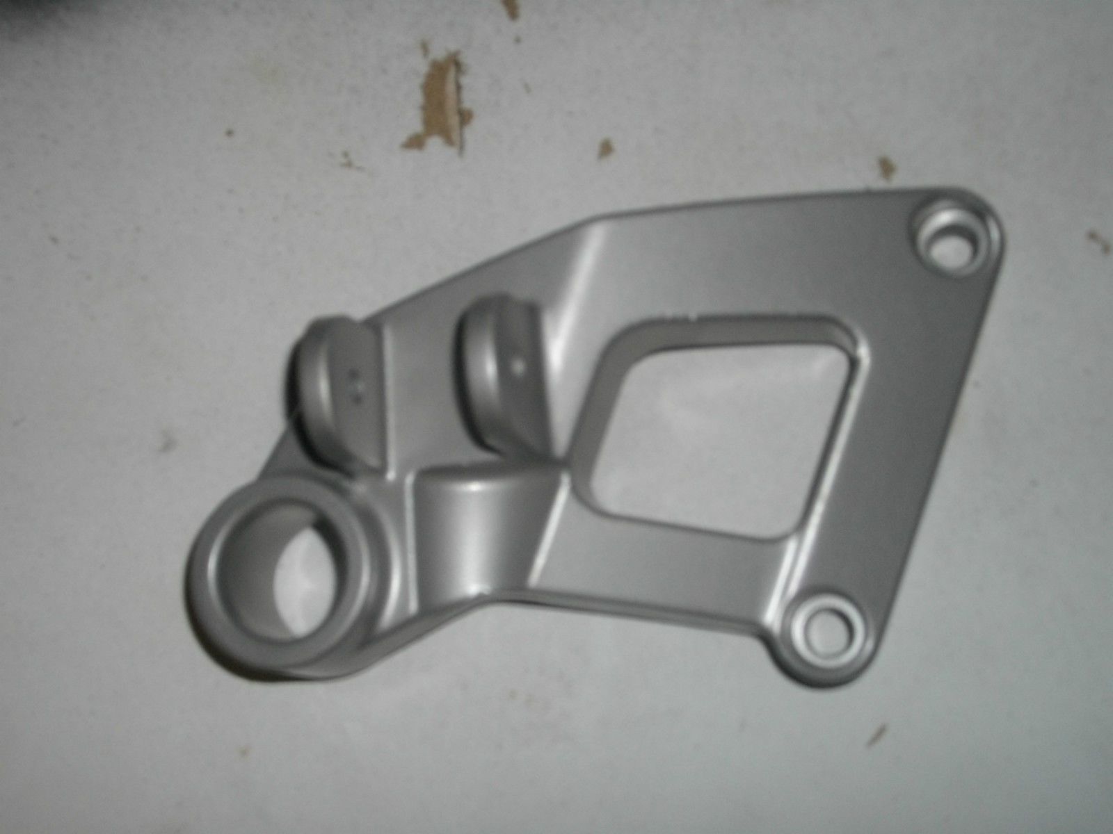 KAWASAKI REAR FOOT BRACKET 93-99 ZX-6