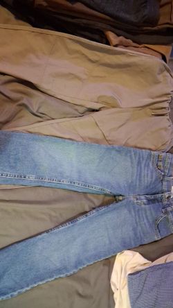 Boys grey colored sweatpants and 1 pr of blue jeans size 7