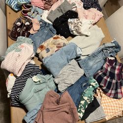 Toddler Girl 32 Piece Clothing Bundle