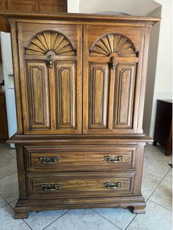 Vintage Thomasville Solid Oak Wardrobe Chest Of Drawers