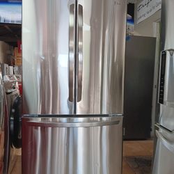 LG FRENCH DOOR STAINLESS STEEL REFRIGERATOR 