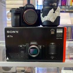 Sony A7iii Kit < Open Box 