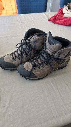 Merrill Hiking Boots
