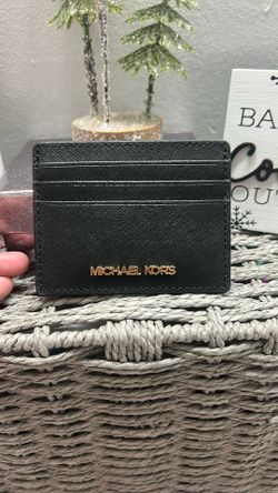 New Michael Kors Card Holder For sale.. 