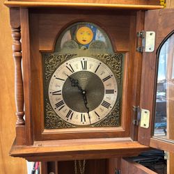 Grandfather Clock Model 100 M