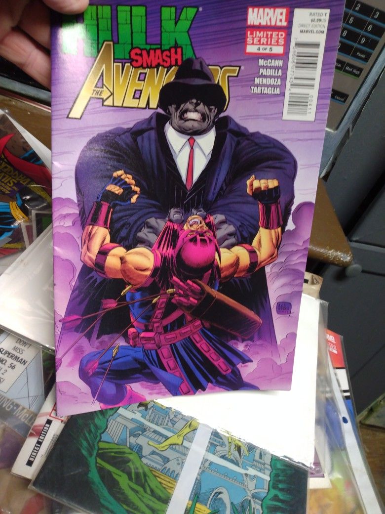 Hulk smash Avengers Limited Series 4 of 5 Comic book