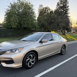 2016 Honda Accord CLEAN TITLE 