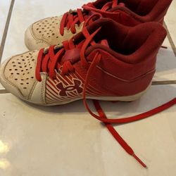 under armour Cleats Baseball Size 13 Youth Baseball