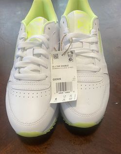 Reebok Size 6