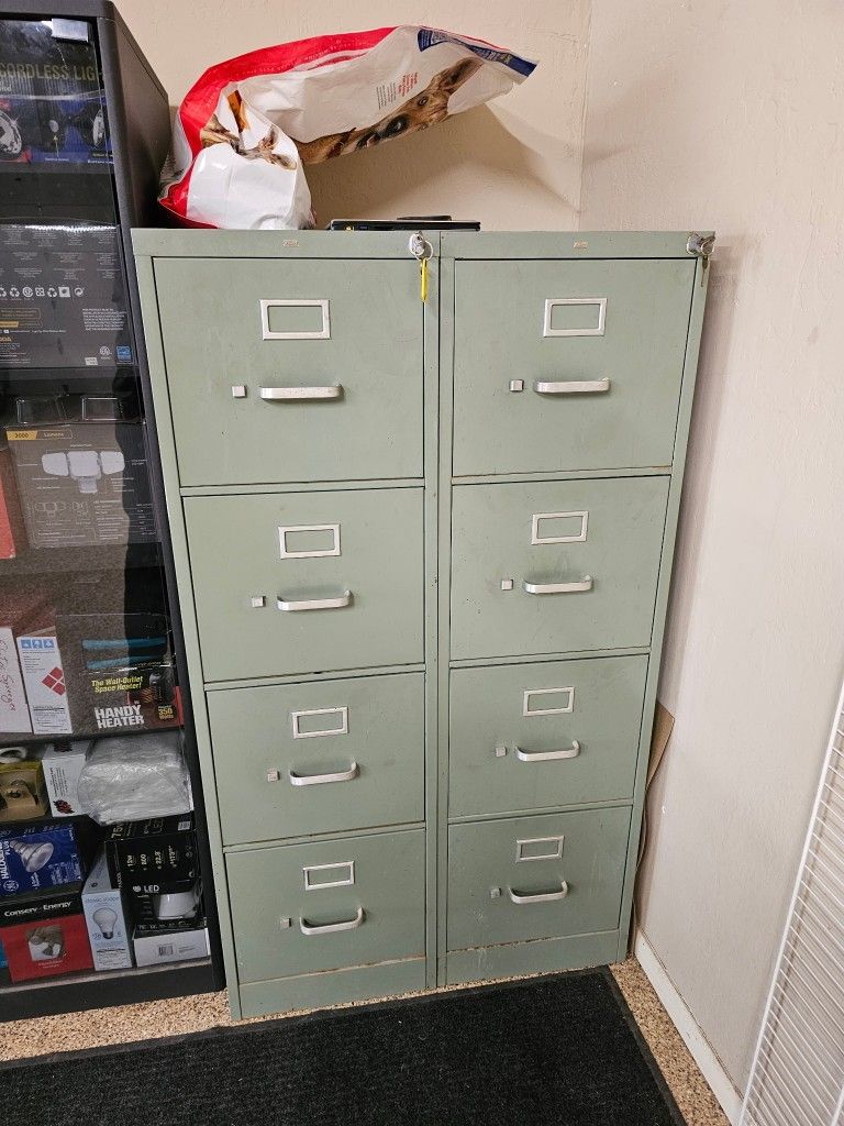 File cabinets 2 units