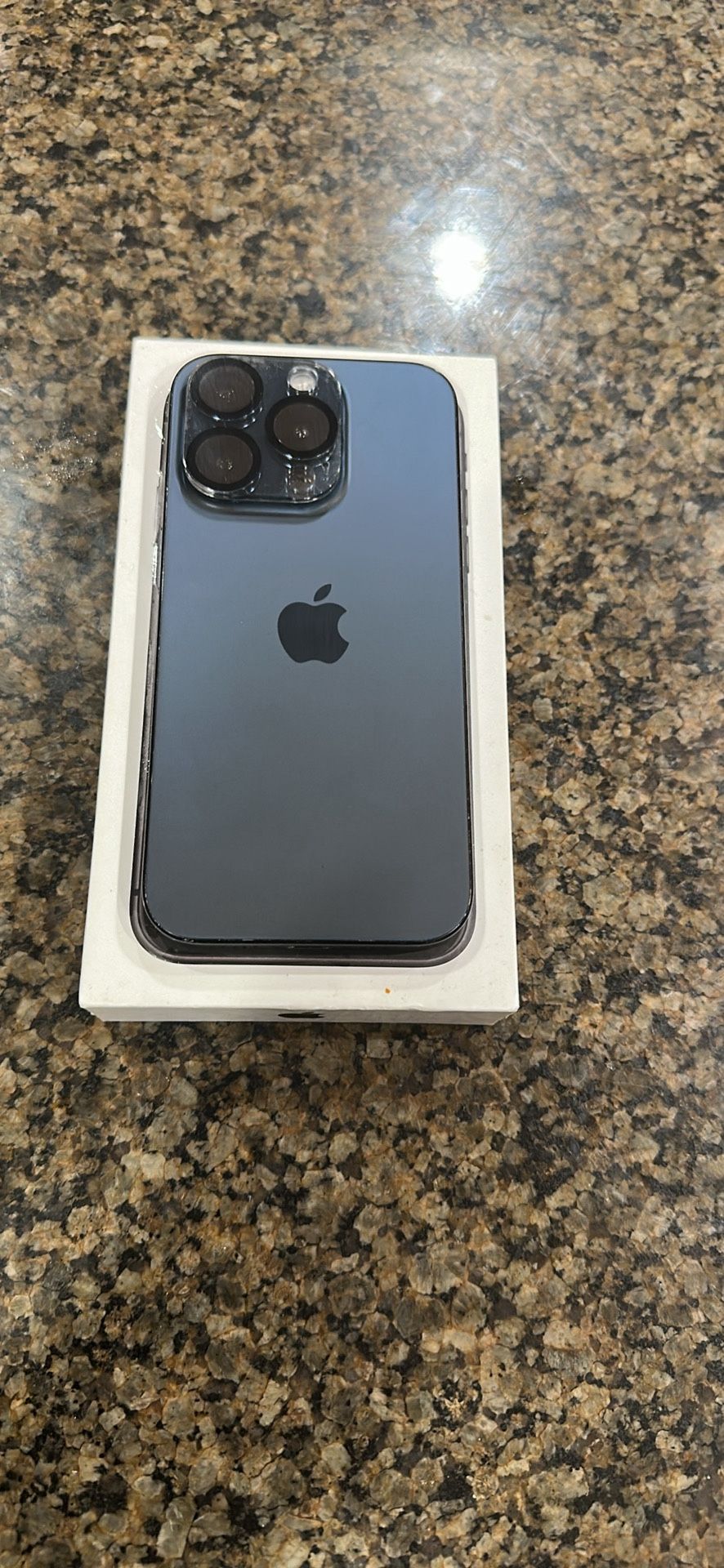 Apple 15 pro 256 gb like new