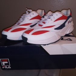 Size 6 womans Fila running or walking shoes