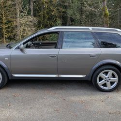 2002 Audi Allroad Quattro V6 BiTurbo 6 Spd · Premium