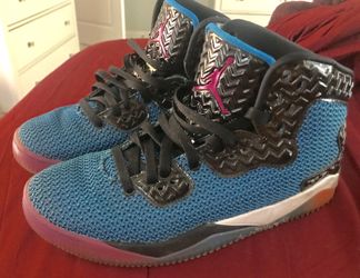 Jordan spike 40 sneakers