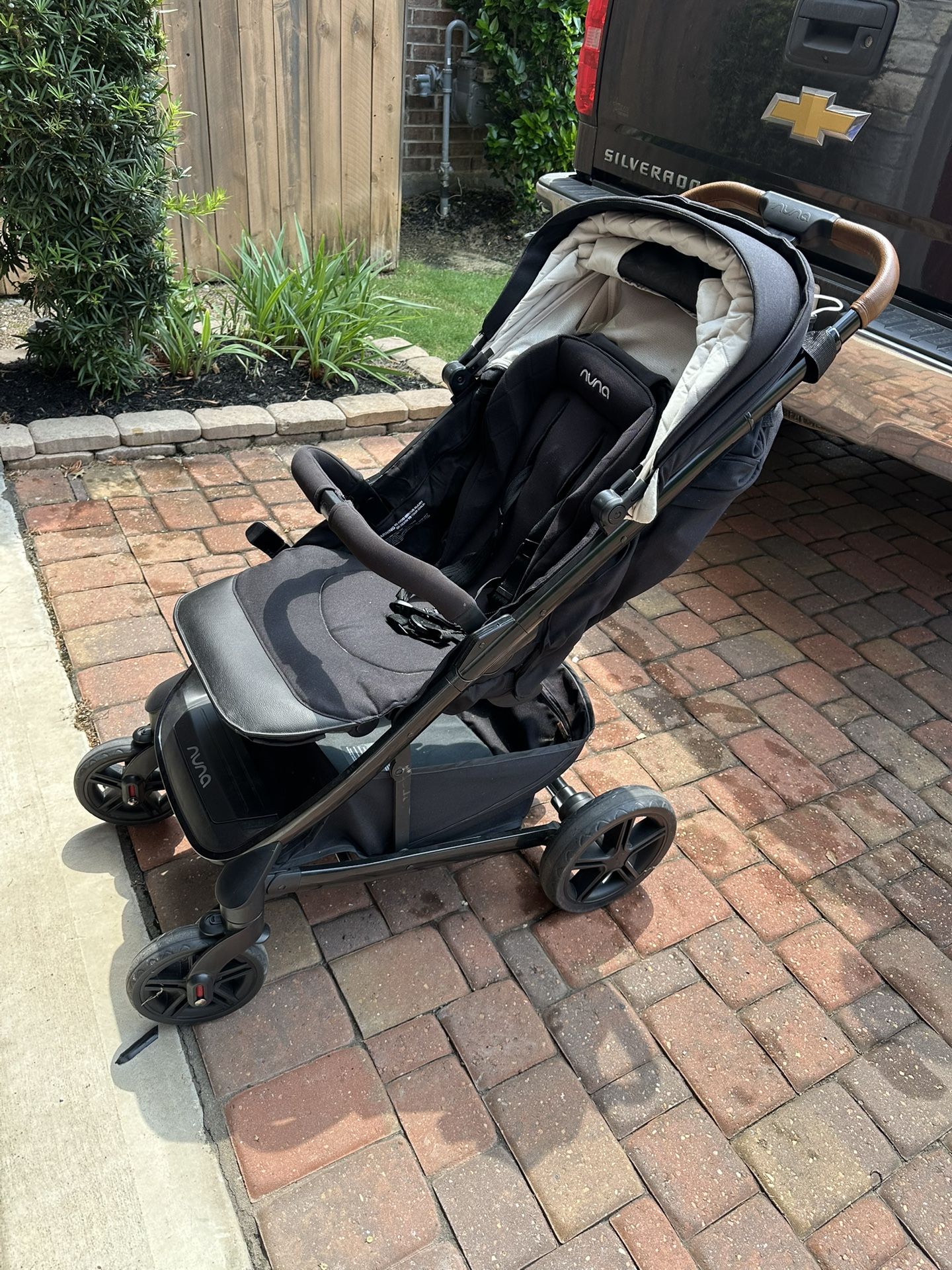 Nuna Tavo Stroller
