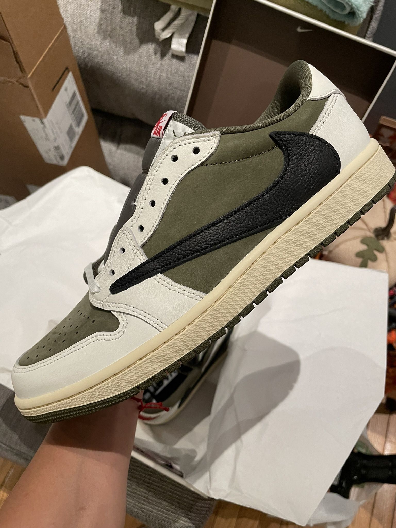 Jordan 1 Travis