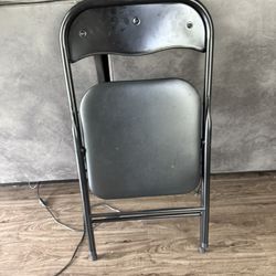 Set Of 2 Foldable Chairs
