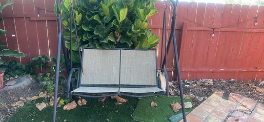 Outdoor swing