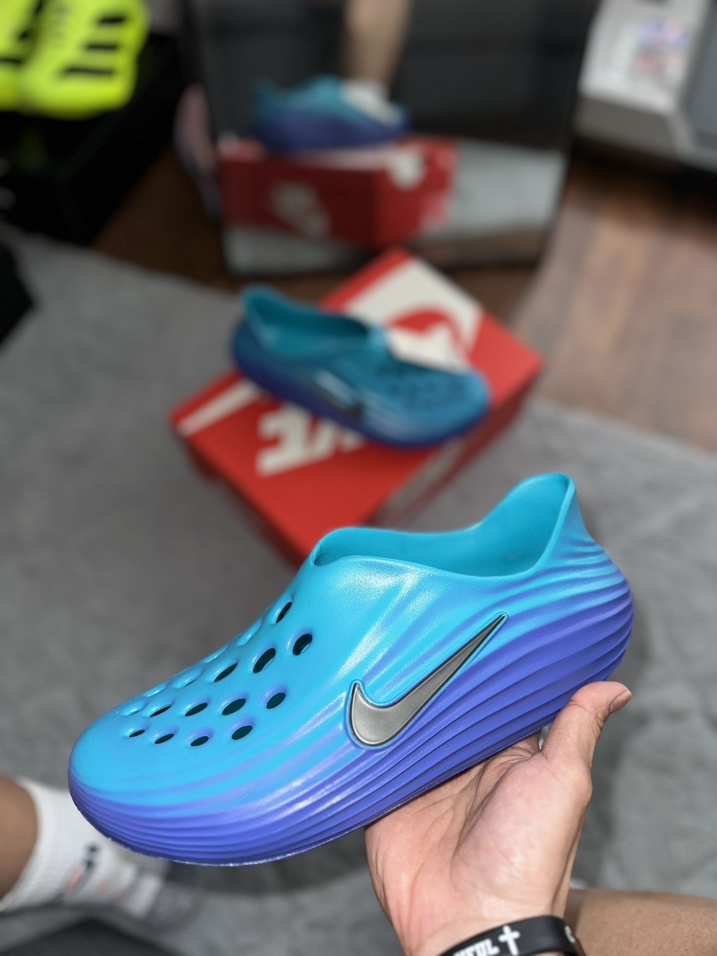 Nike ReactX Rejuven8 size 10