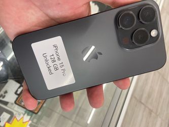 iPhone 15 pro max unlocked. Cash or $50 down w approval